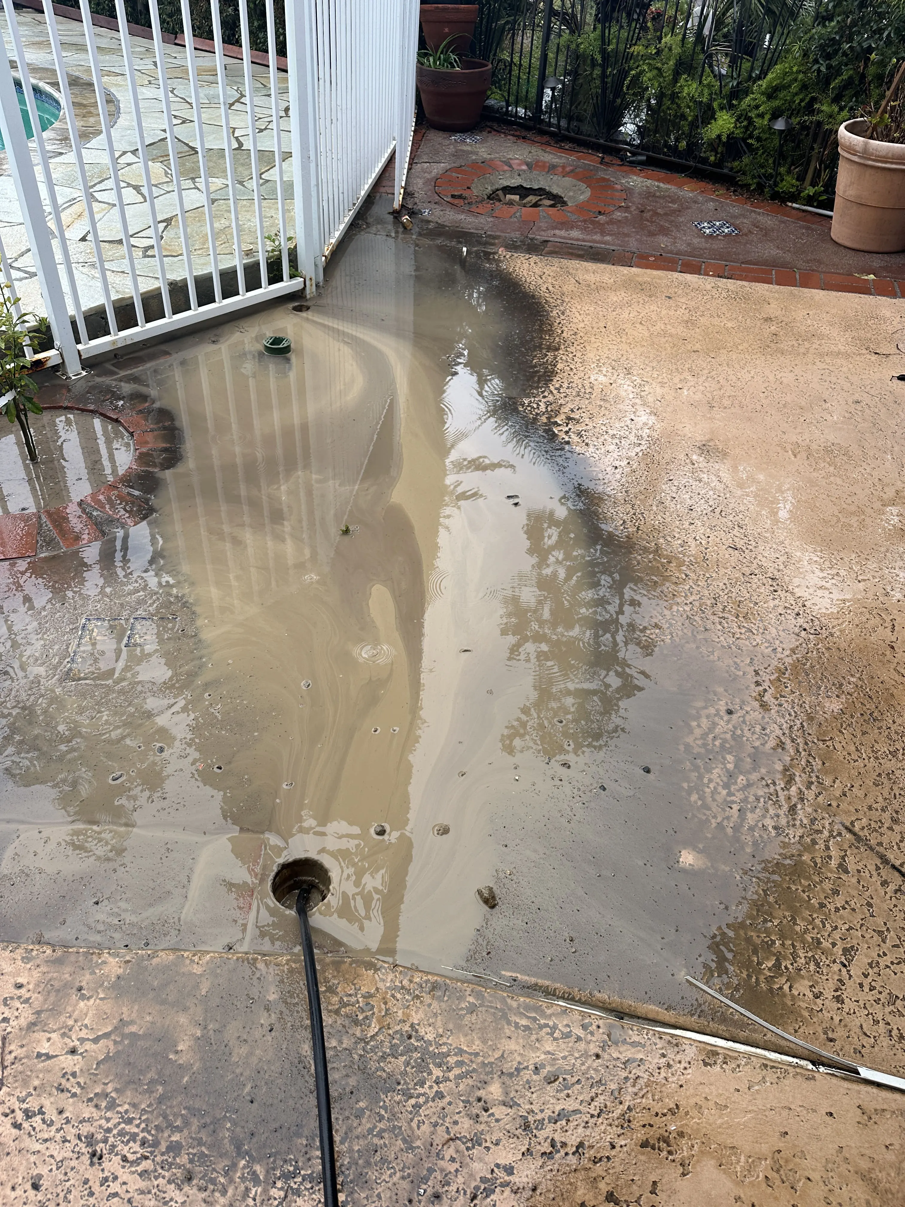 Service Rainwater Outside/Roof Drain Cleaning Local Plumber